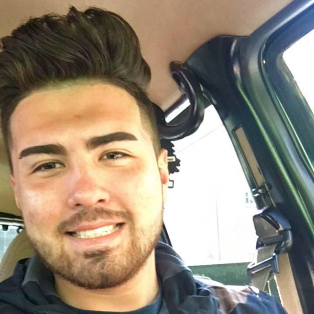 Meet your Posher, Emmanuel